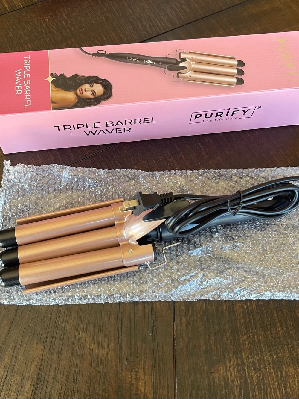 Triple Barrel Waver - Black and Gold